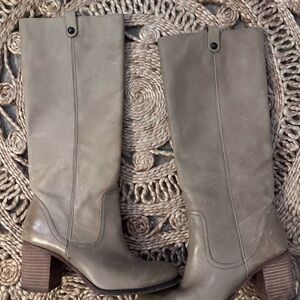 Vince Camuto Kolton Knee High Leather Riding Boots with Heel Size 10